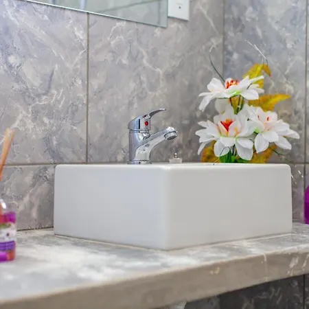 Aparthotel Luxury Flats Ambiente Cristão 3*